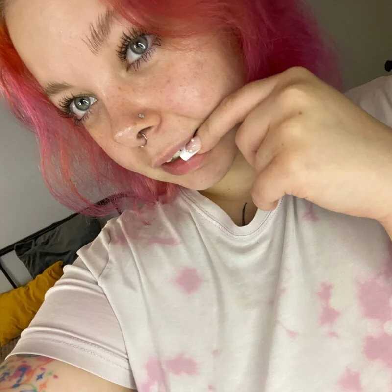 Vlada_vvv — FansOnlyX creator profile