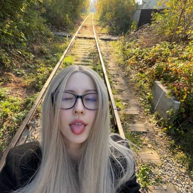 WilmaViesca — FansOnlyX creator profile