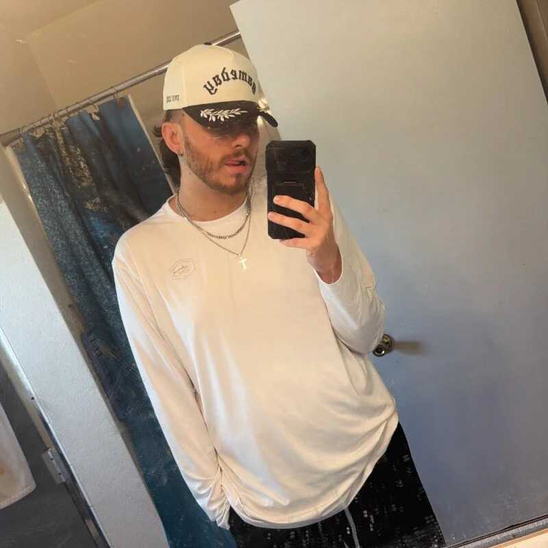 MrCloudzzz — FansOnlyX creator profile