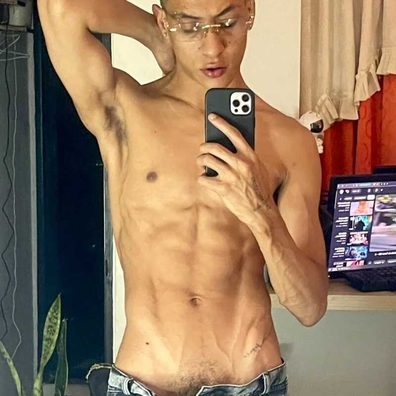 juan_angel69_ — FansOnlyX creator profile
