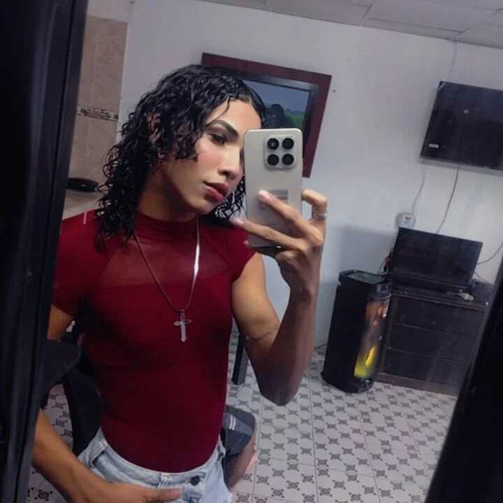 chloe_isabella — FansOnlyX creator profile