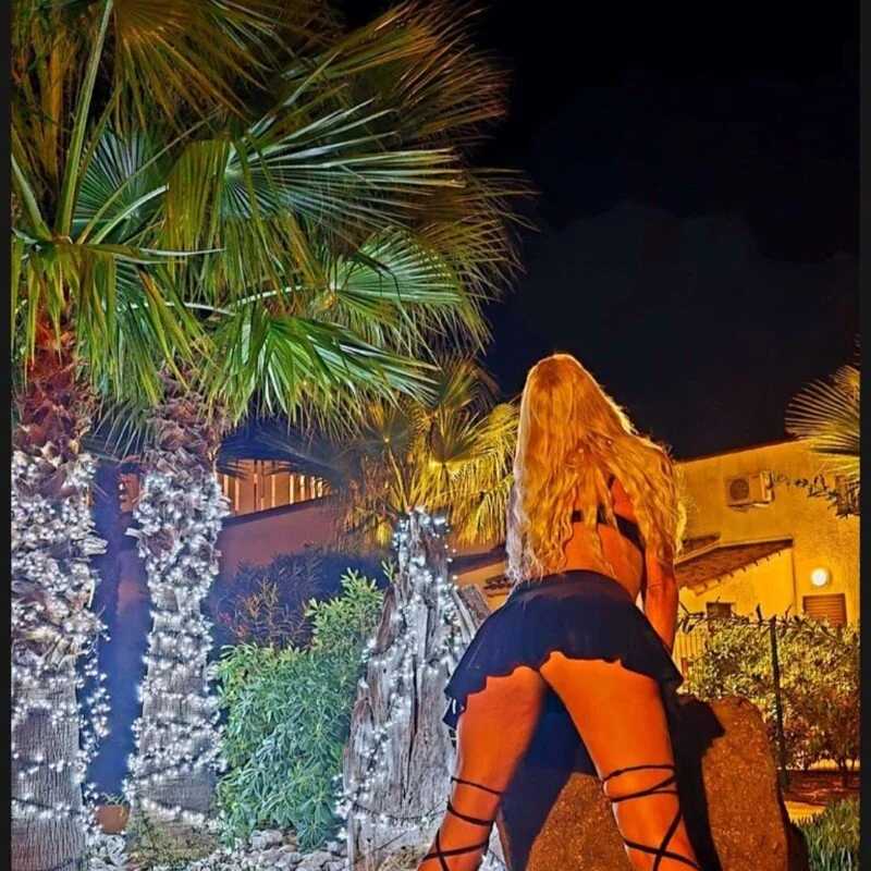BlondeDesire69 — FansOnlyX creator profile
