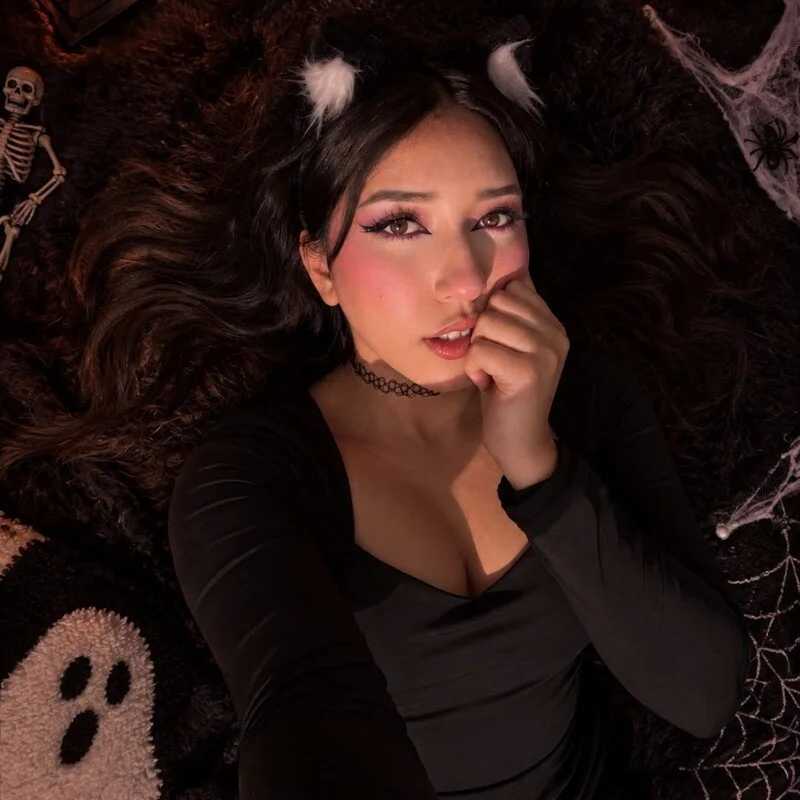 emily__walker — FansOnlyX creator profile