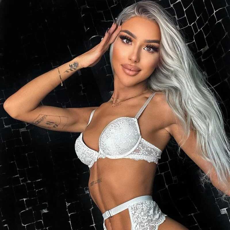 babykris — FansOnlyX creator profile