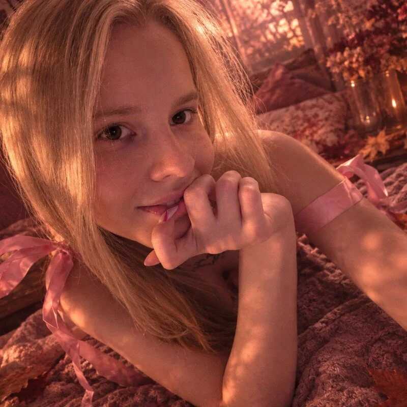 Stefie_Wells — FansOnlyX creator profile