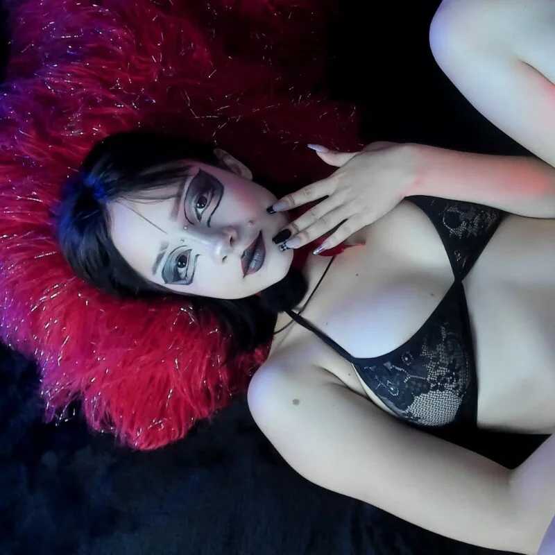 LaxiViolet — FansOnlyX creator profile