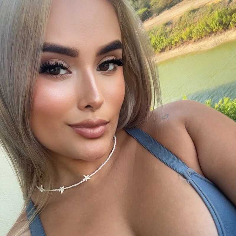 Saraxxx___ — FansOnlyX creator profile