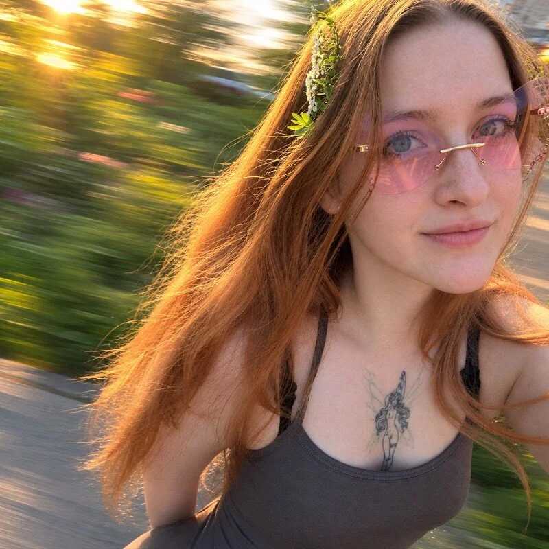 LovelyAmily — FansOnlyX creator profile