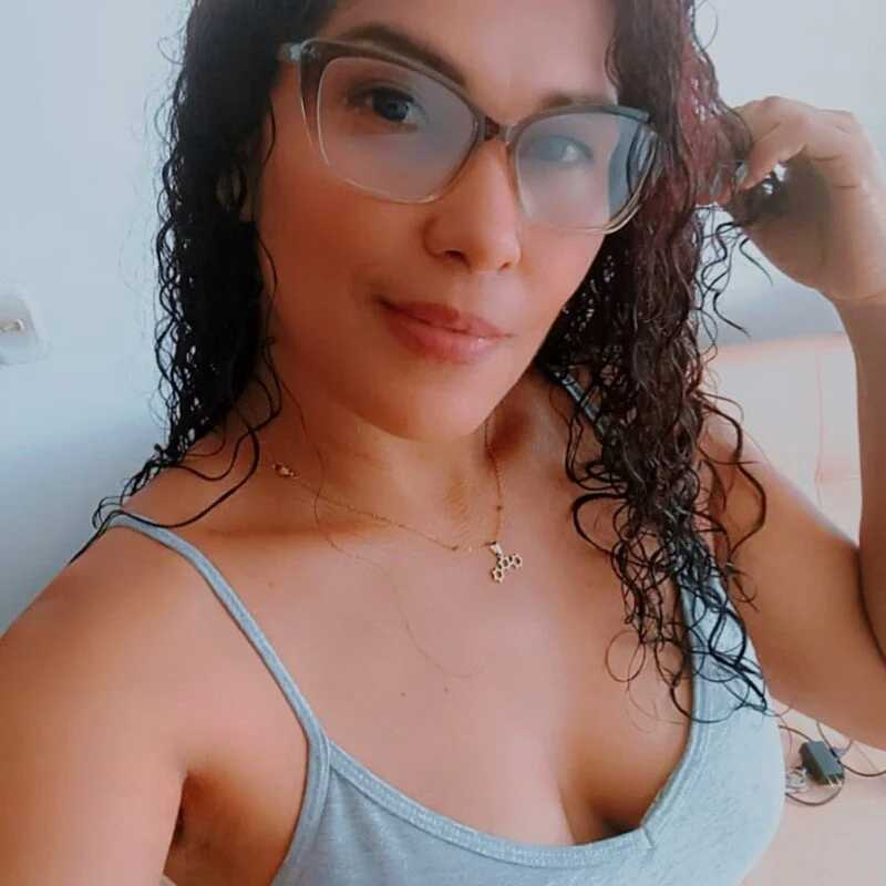 emily_x1 — FansOnlyX creator profile