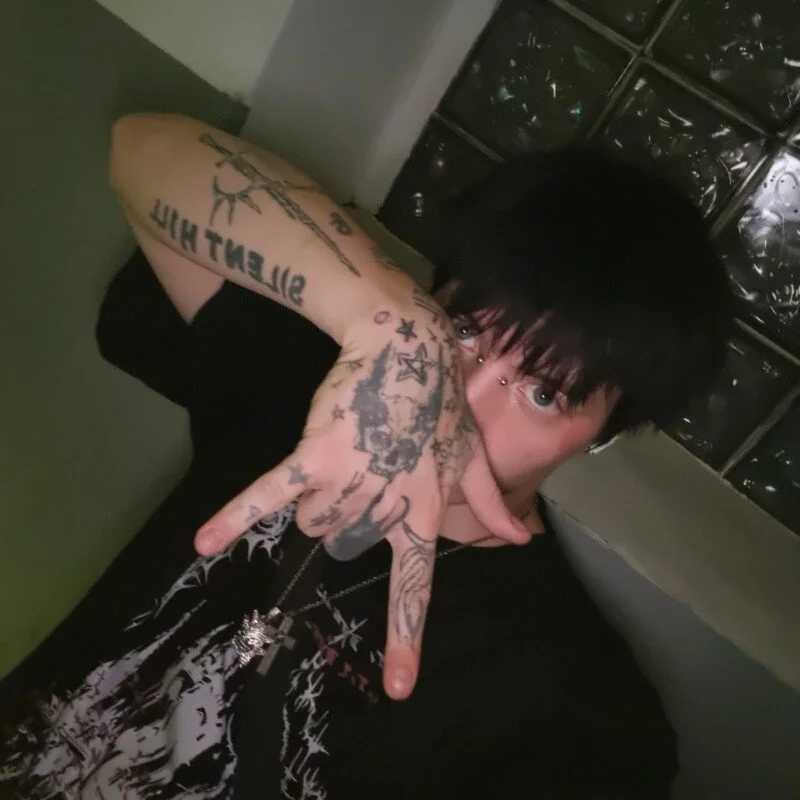 yourlildemon — FansOnlyX creator profile