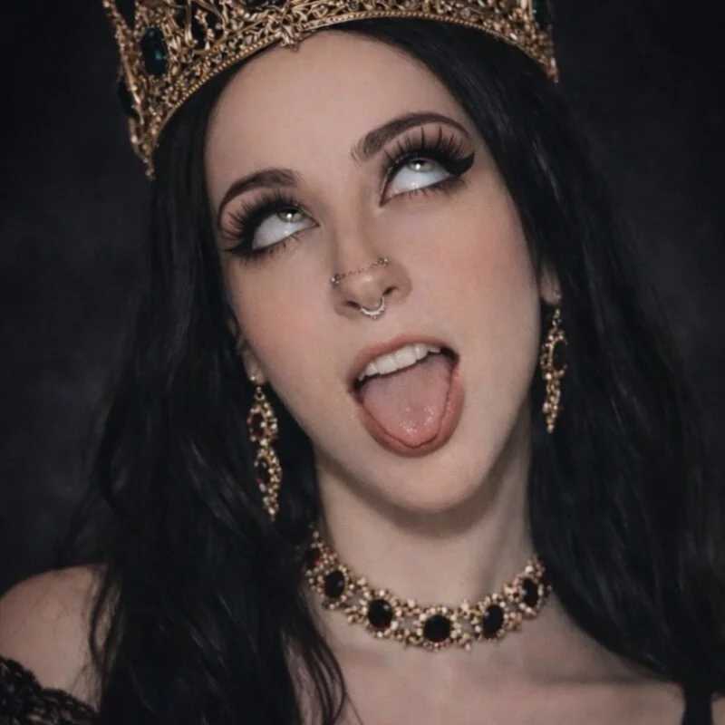 Nyx_Scarlett — FansOnlyX creator profile