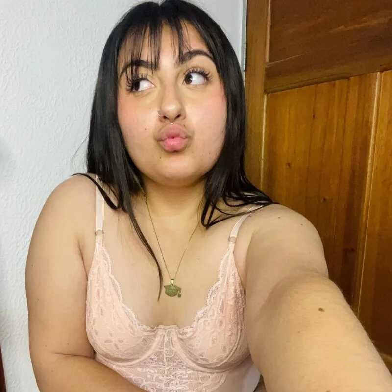 KaroBlush — FansOnlyX creator profile