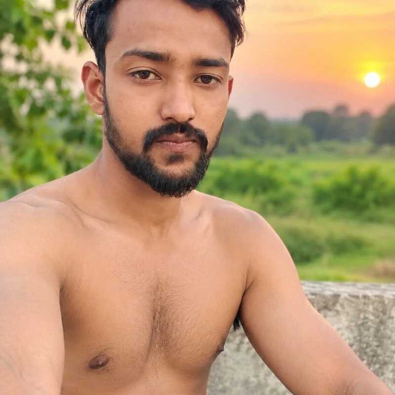Sexyboy_HOT18 — FansOnlyX creator profile