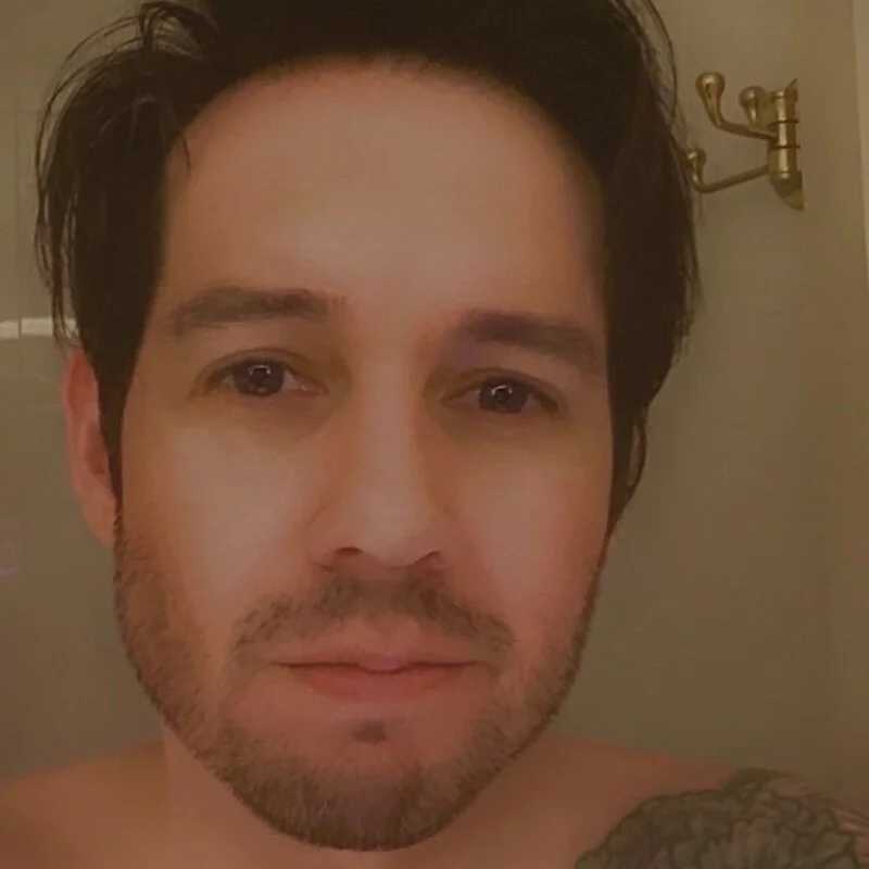 Jonny_OhMG — FansOnlyX creator profile