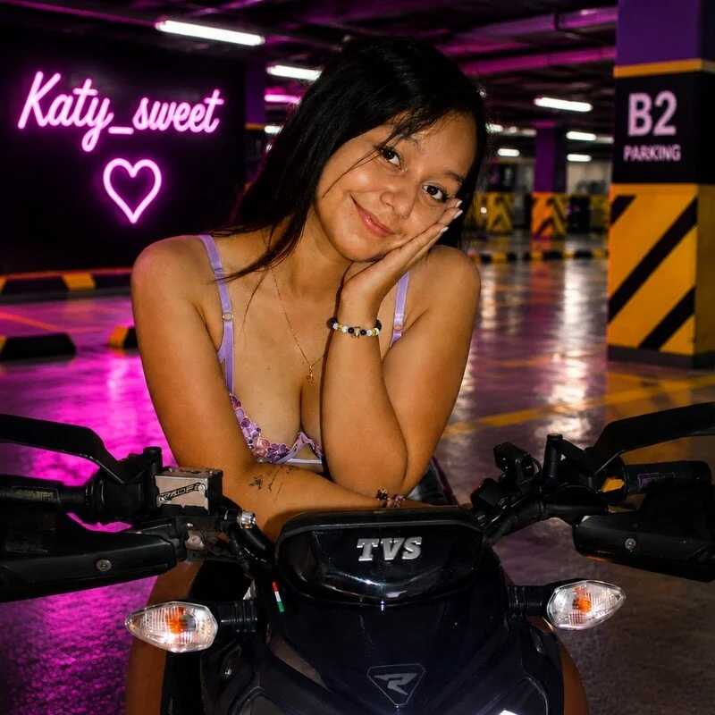katy_sweet19 — FansOnlyX creator profile