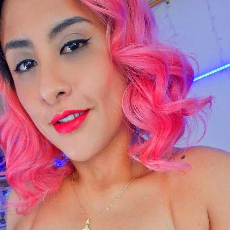 Annie_p — FansOnlyX creator profile