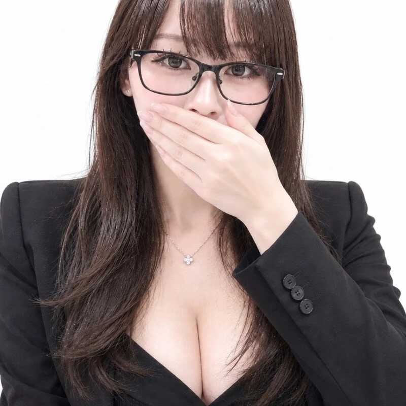 kira-kirara1013 — FansOnlyX creator profile