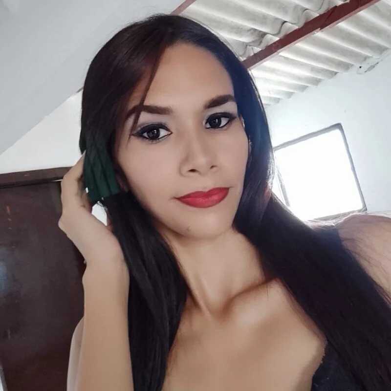 DulcerouseHot — FansOnlyX creator profile