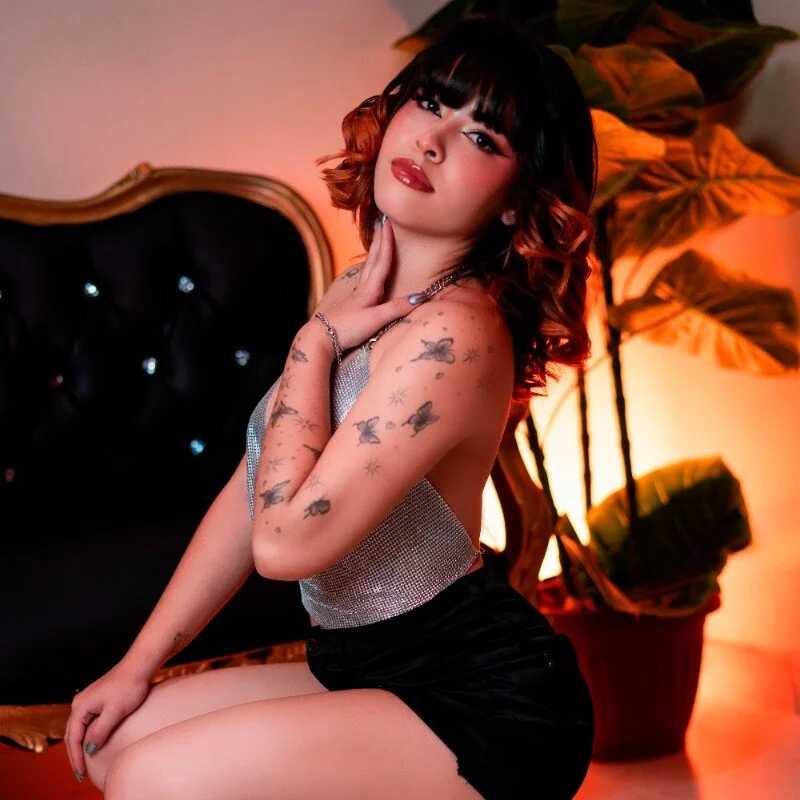 VidaRose — FansOnlyX creator profile