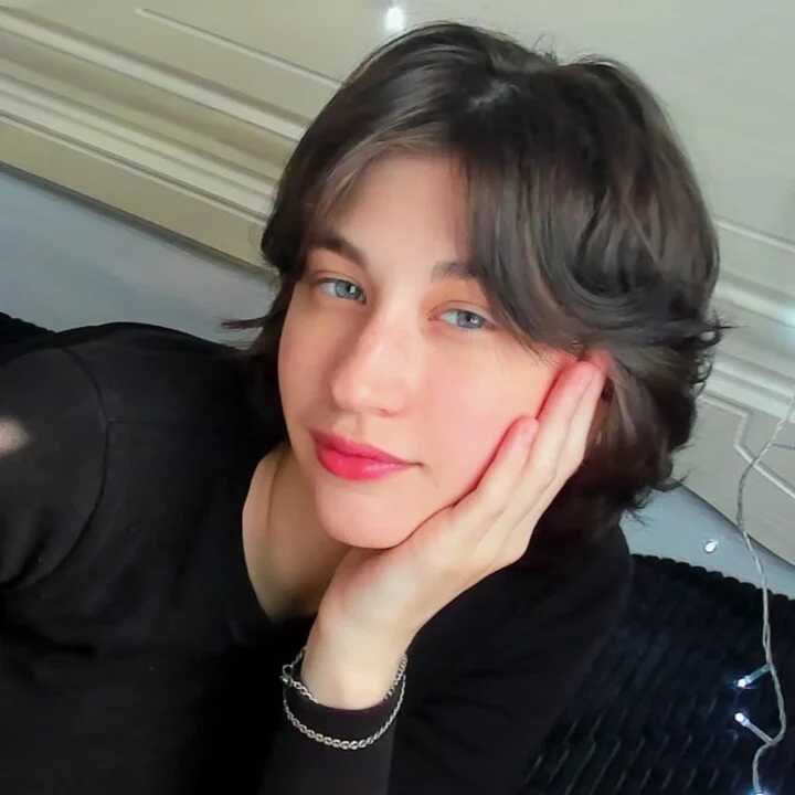 Carolina_Lu — FansOnlyX creator profile