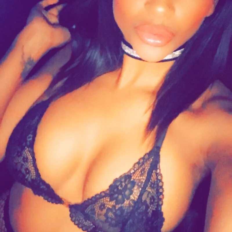 Risque-Danni-Rose — FansOnlyX creator profile