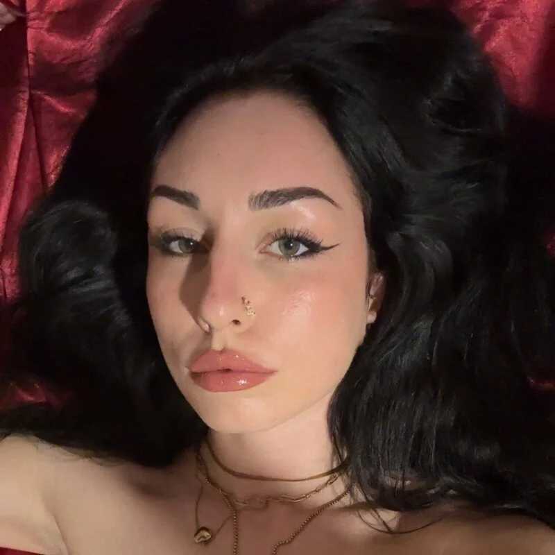 Estherjizz — FansOnlyX creator profile