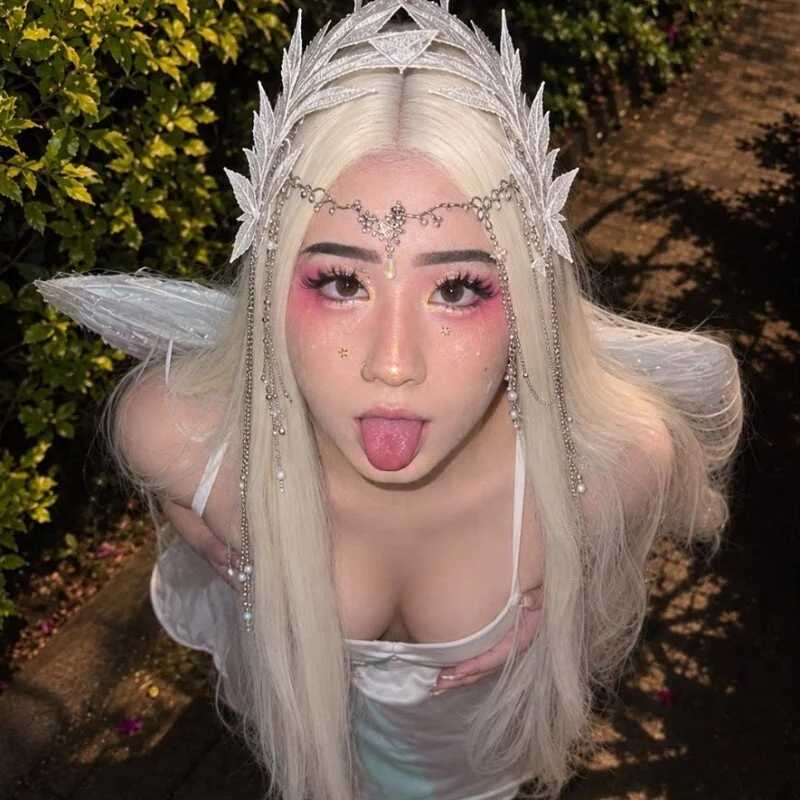 Naomistart — FansOnlyX creator profile