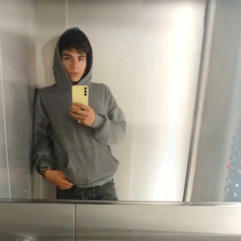 Oliver_LA — FansOnlyX creator profile