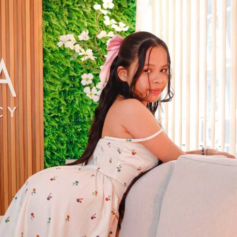 AuroraBellinii — FansOnlyX creator profile