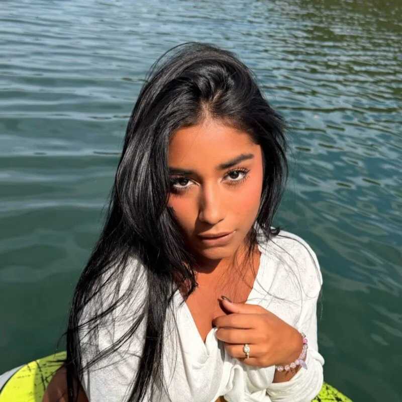 SaryJonex — FansOnlyX creator profile
