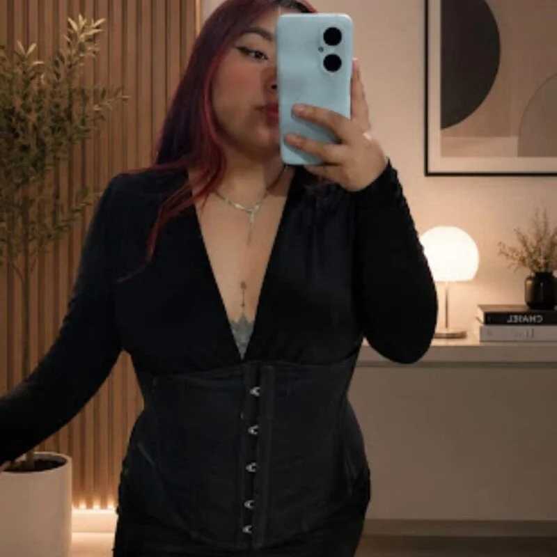 AdelineCollins_10 — FansOnlyX creator profile