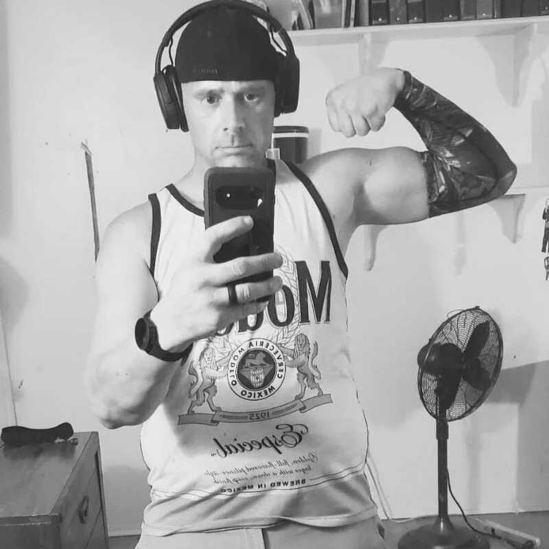 BigheadLongcock — FansOnlyX creator profile