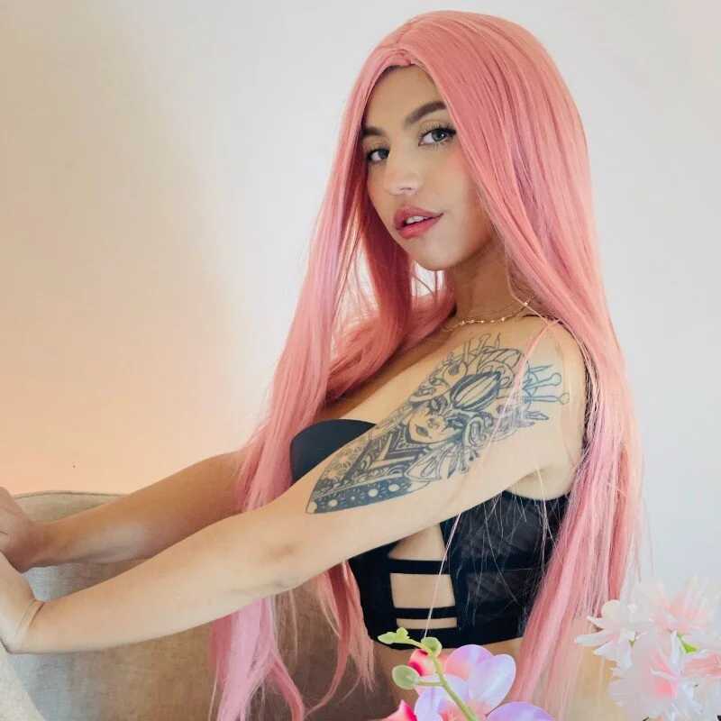 VeronicaCream_ — FansOnlyX creator profile