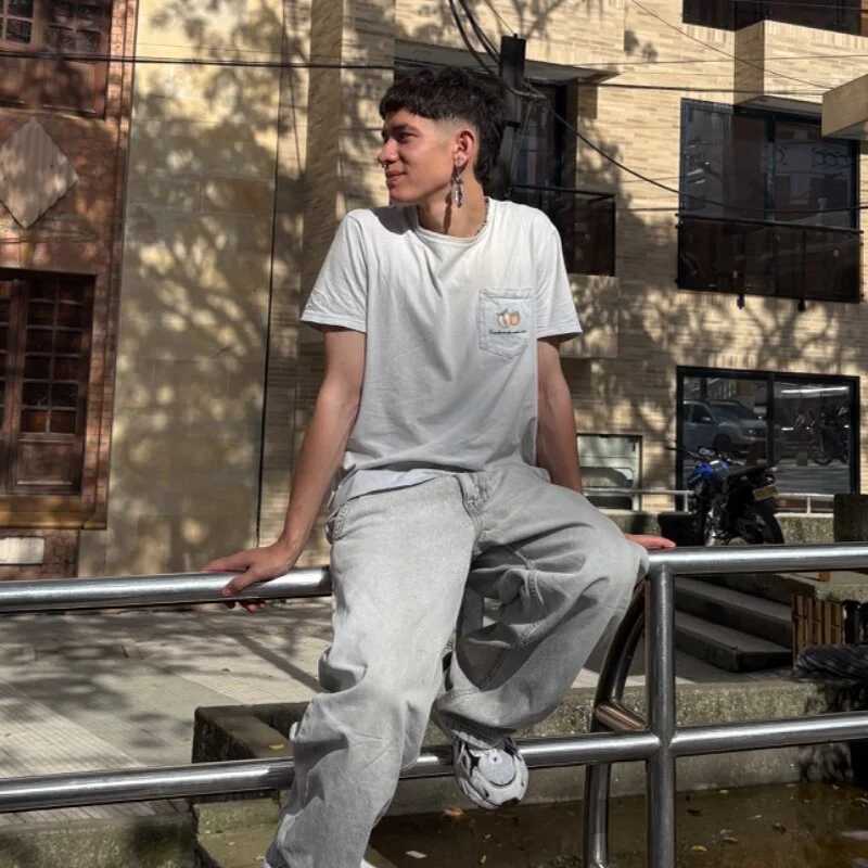 heyy_noah11 — FansOnlyX creator profile