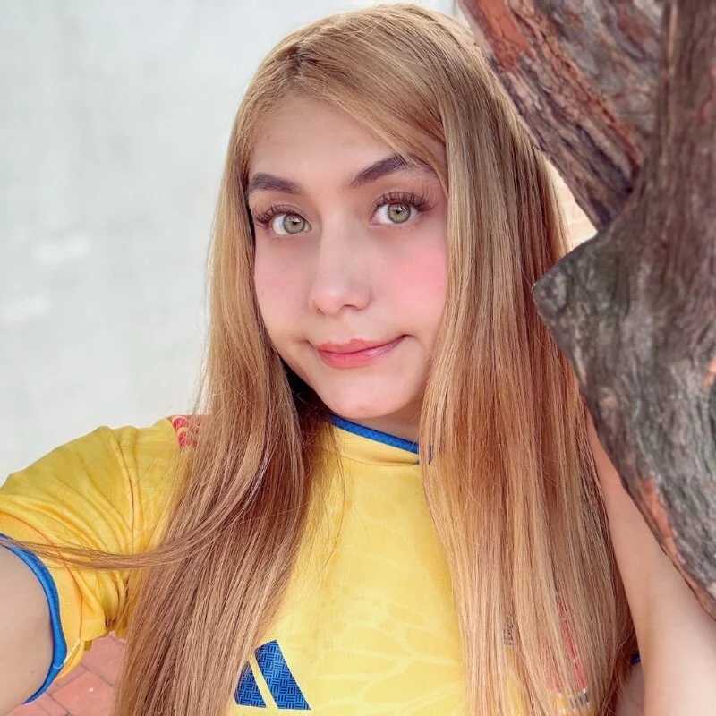 _Danna — FansOnlyX creator profile