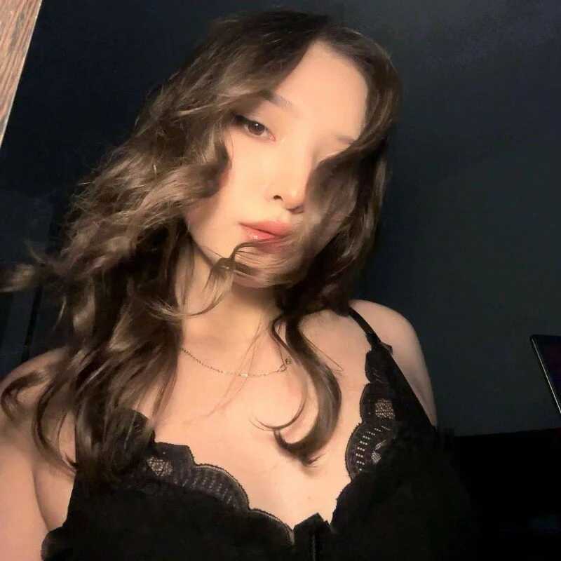 AmberlyDiamond — FansOnlyX creator profile