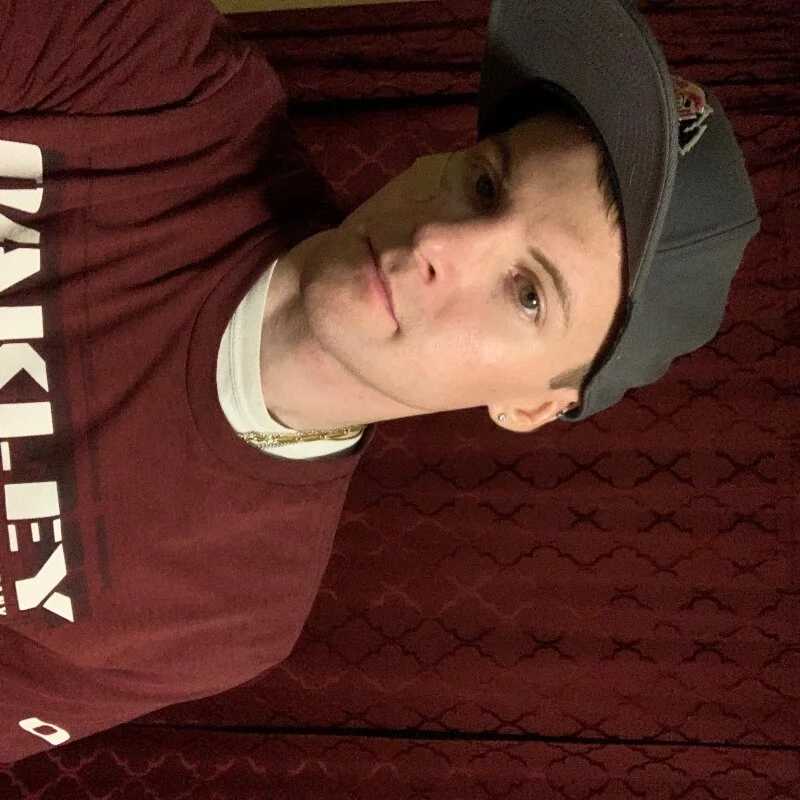 slutboy42000 — FansOnlyX creator profile