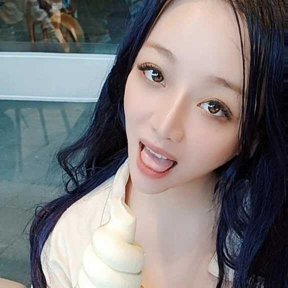 Lovelyanan — FansOnlyX creator profile