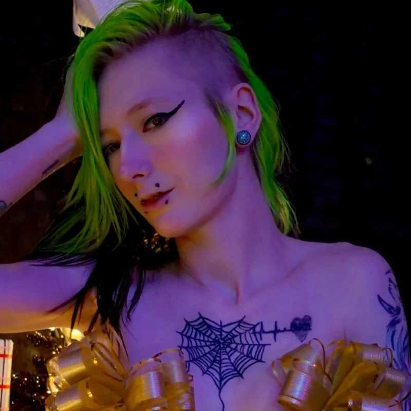 Twisted_Alice — FansOnlyX creator profile