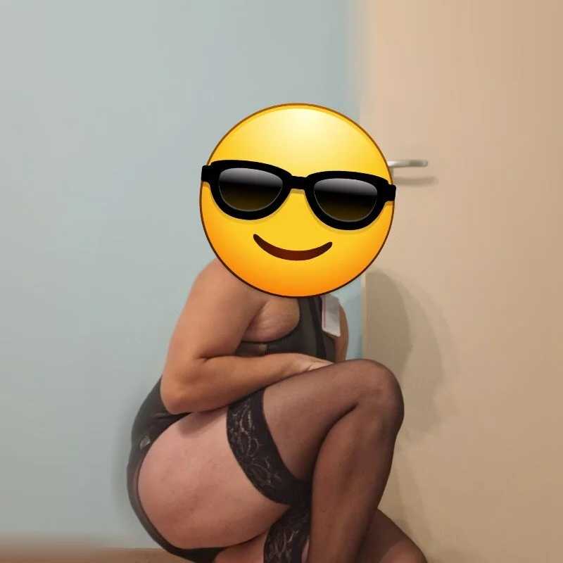 mav_bisex1 — FansOnlyX creator profile