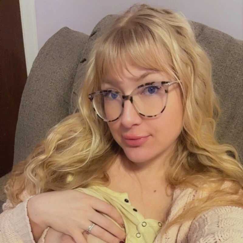 Daisy_James — FansOnlyX creator profile