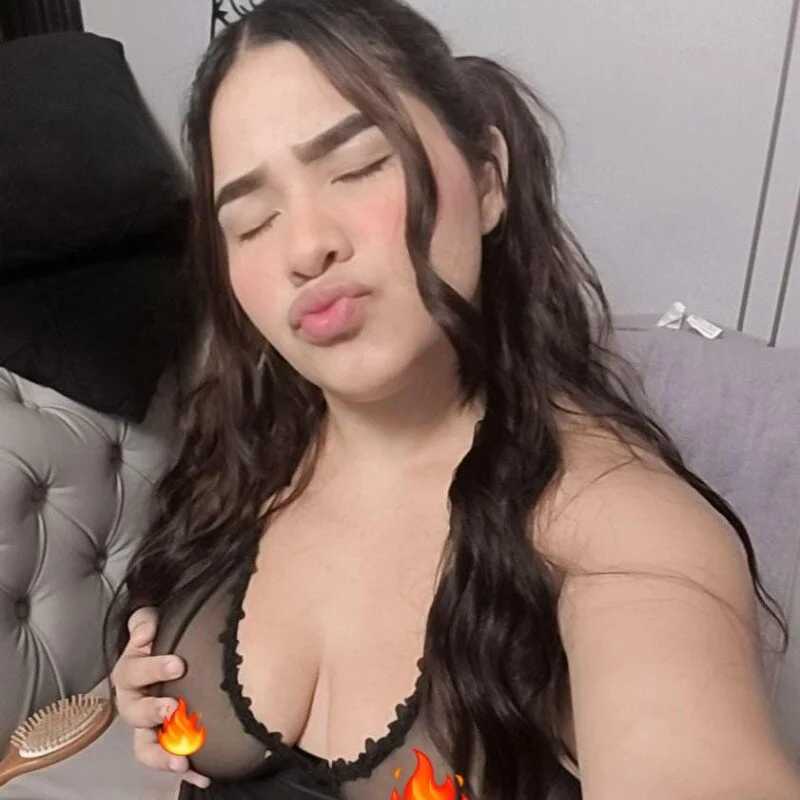 miakalifaa20 — FansOnlyX creator profile