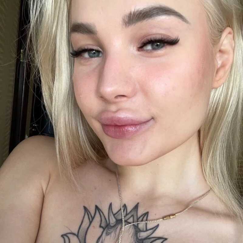 Sweeet_Barbie — FansOnlyX creator profile