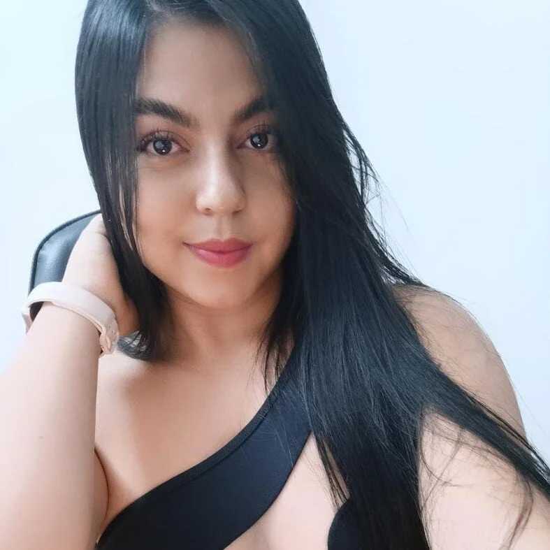 lesly1w — FansOnlyX creator profile