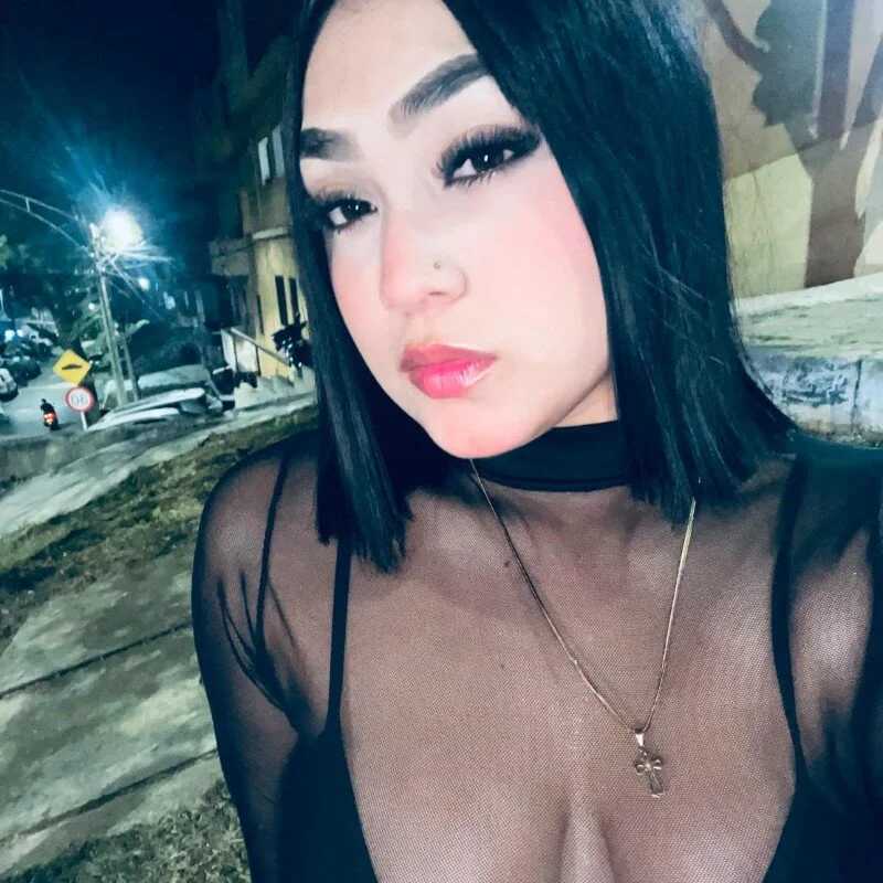 isabela_hills — FansOnlyX creator profile