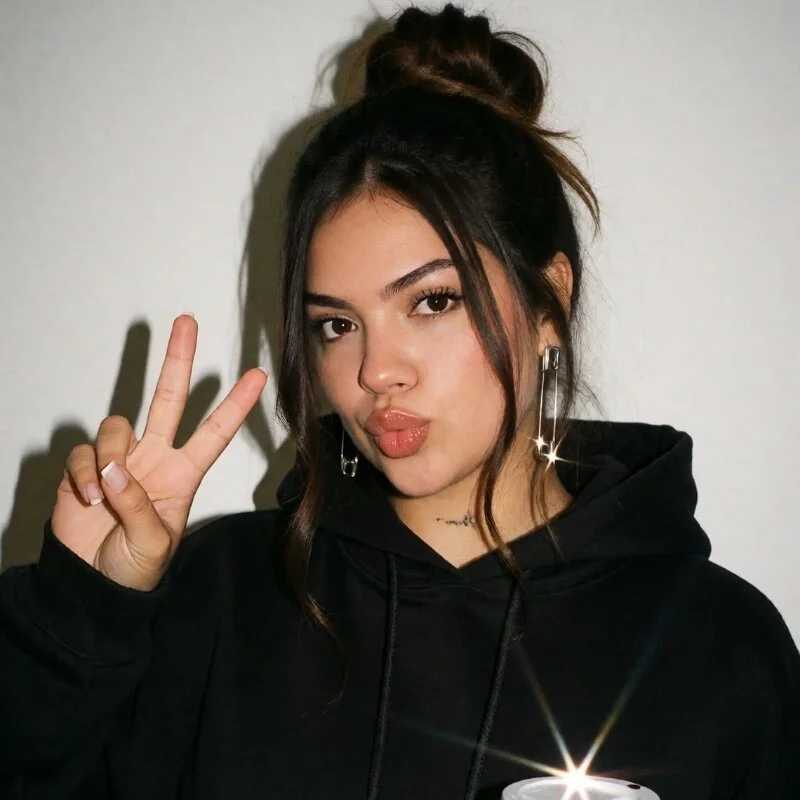 MarianDiRose — FansOnlyX creator profile