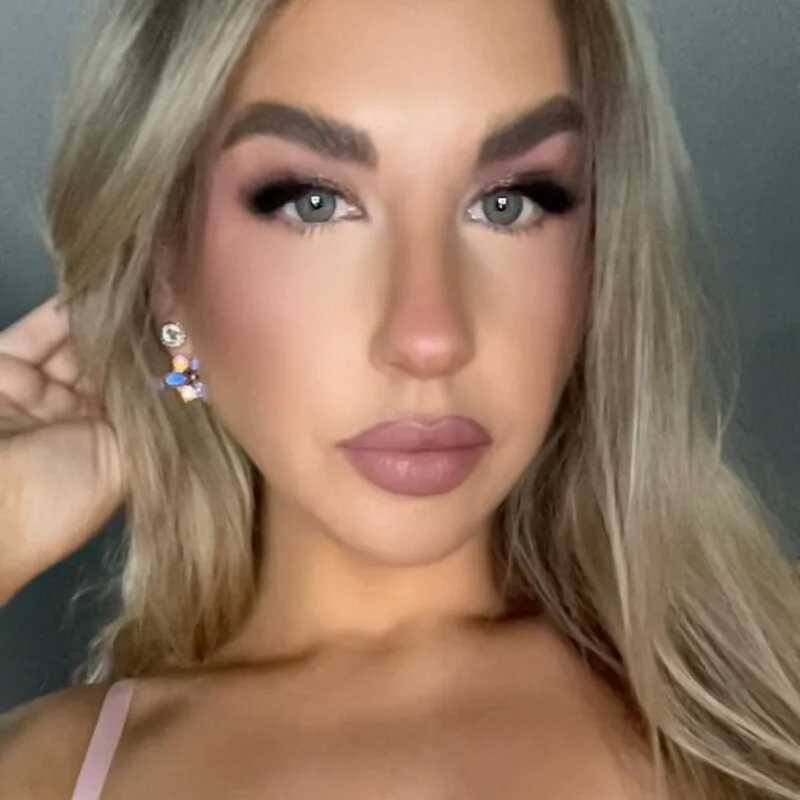 ariawoods — FansOnlyX creator profile