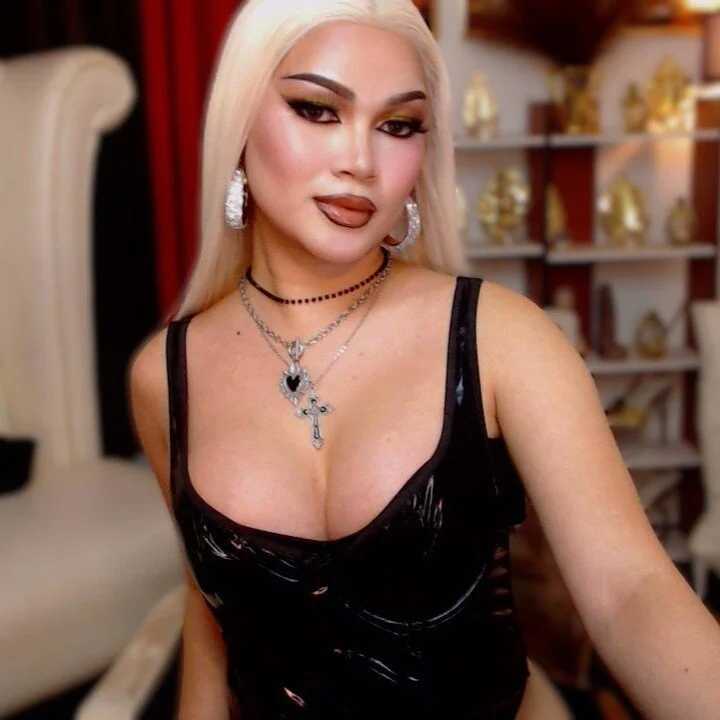 PrettyCockAthena — FansOnlyX creator profile
