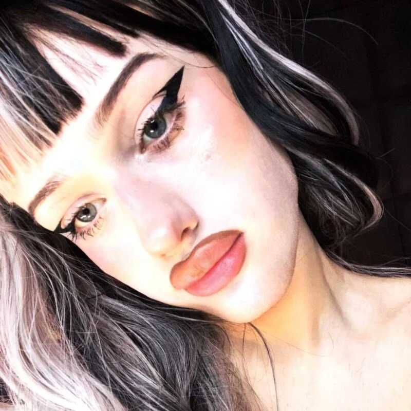 RoxyKyper — FansOnlyX creator profile