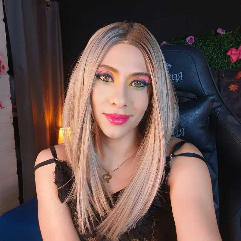 davinaclaire — FansOnlyX creator profile